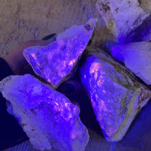 Rough Hackmanite UV from Afghanistan 10 pounds Roughstone.Rocks LLC