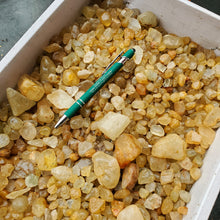 Topaz from Brazil 1 pound
Roughstone.Rocks LLC